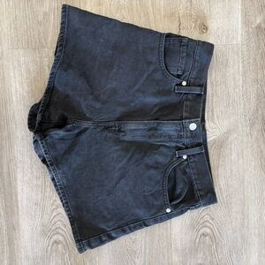 Levi Women’s High Wasted Mom Shorts